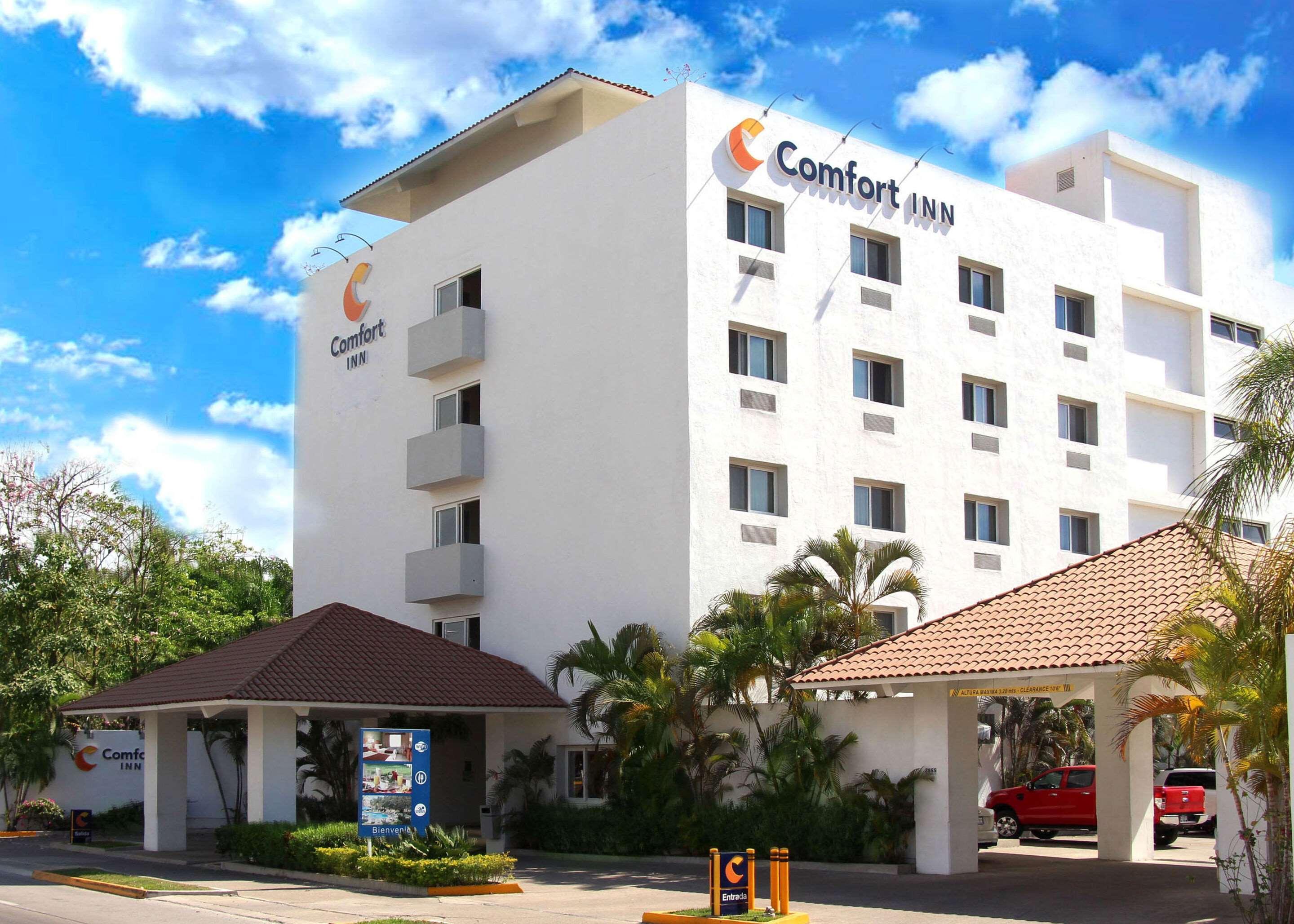 Comfort Inn Puerto Vallarta Exterior foto
